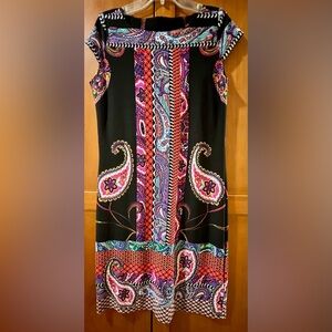 SNAP
SIZE M
EXCELLENT CONDITION